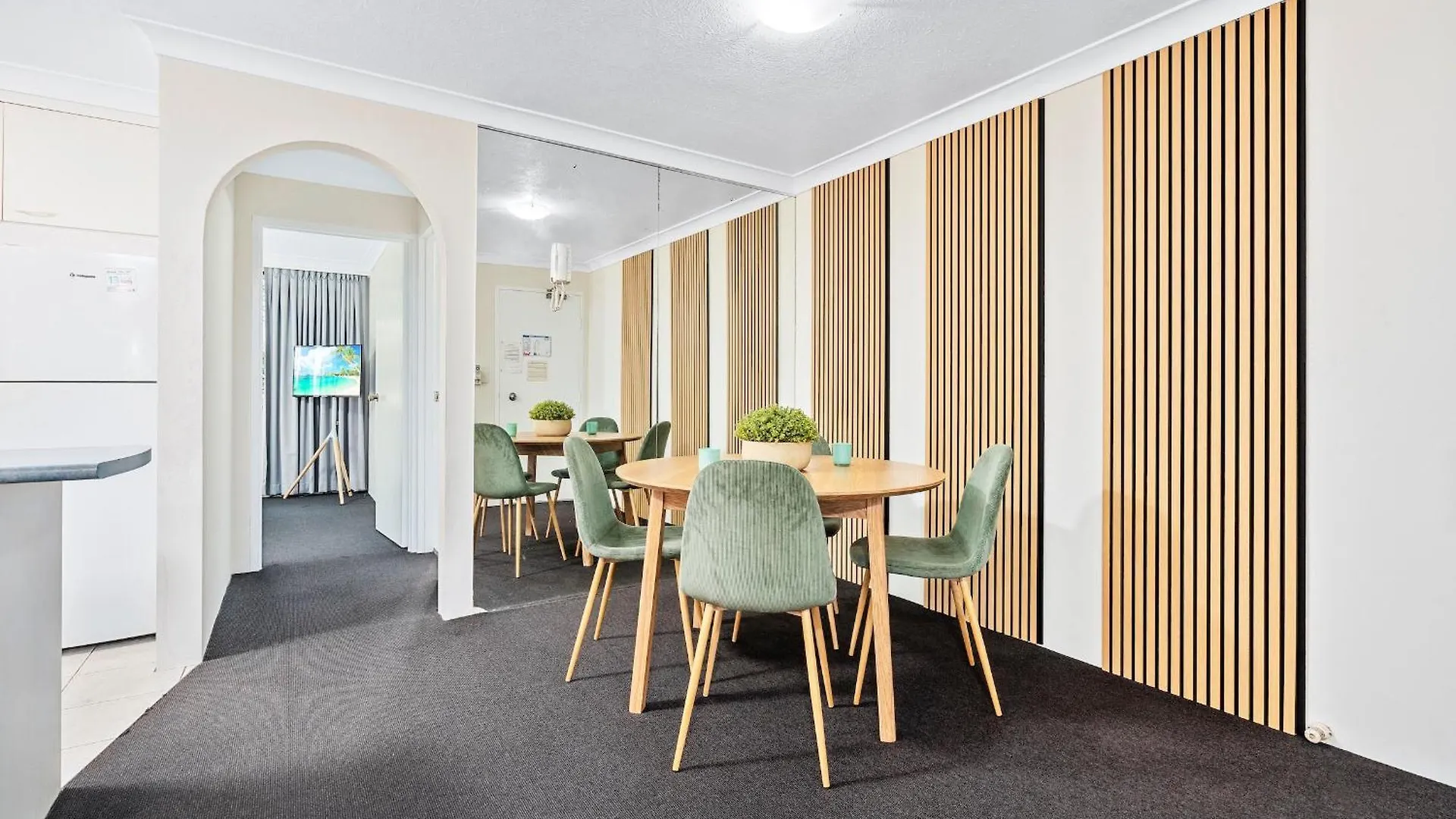 Surfers Paradise Coastal Beach Dream Gold Coast Apartment